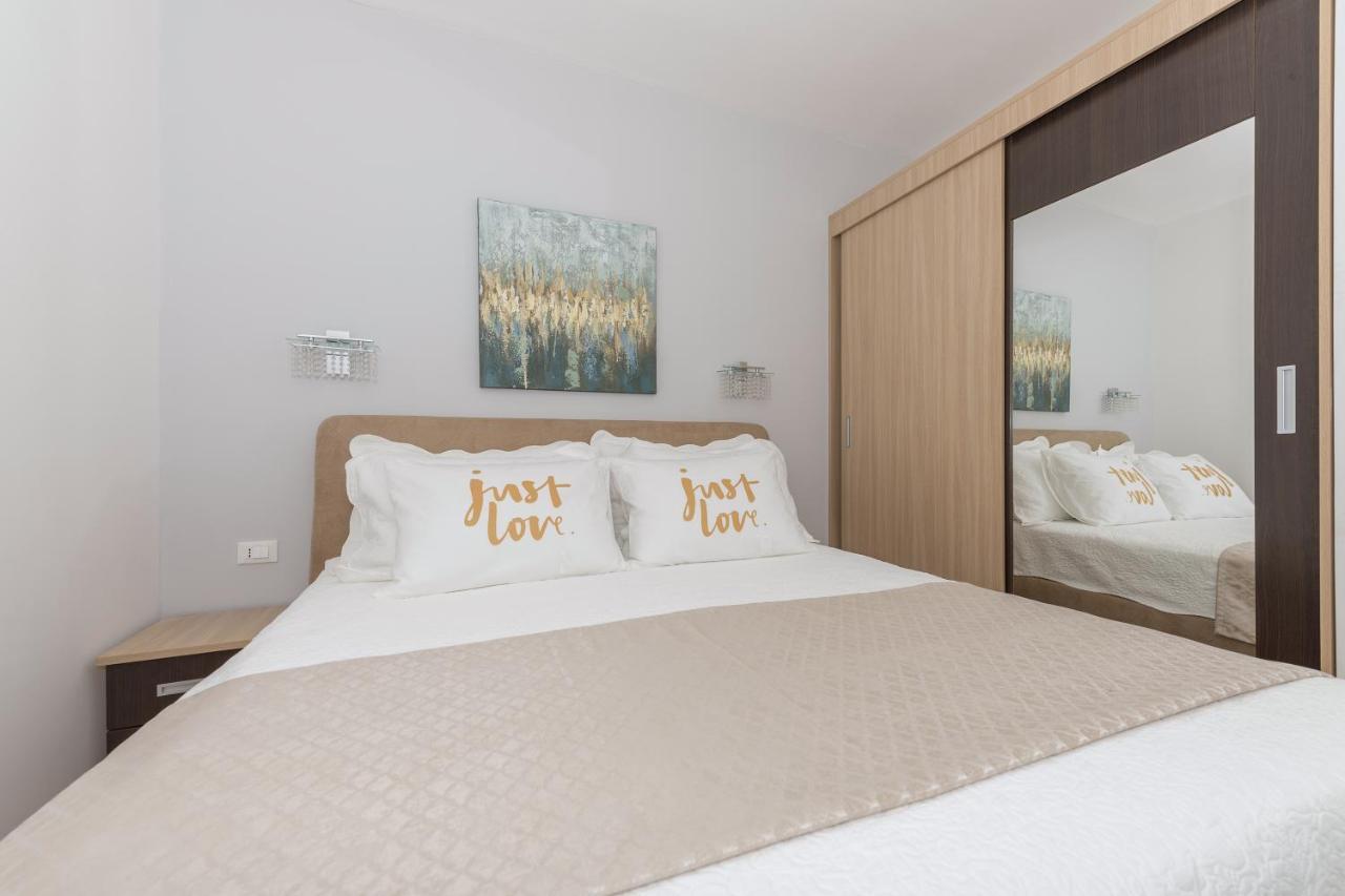 Long Apartment Makarska Ngoại thất bức ảnh